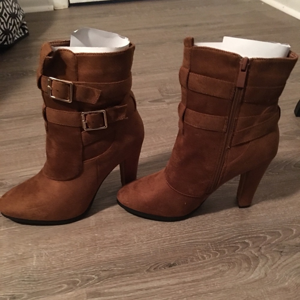 Dark Camel Suede Boots with buckle decor - Picture 3 of 3